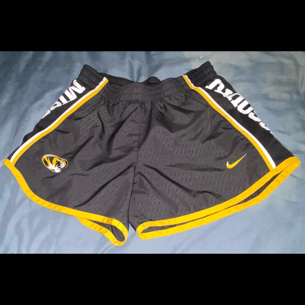 Nike mizzou shorts
